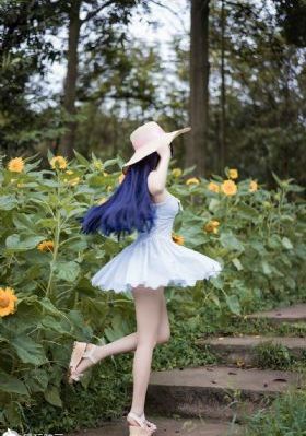 女式开襟衣免费网站_HD电影免费在线