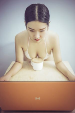 亚洲美女福利视频网站_720P/1080P高清国语