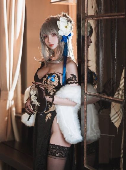 播放一级黄色片_十万网红美女美酱